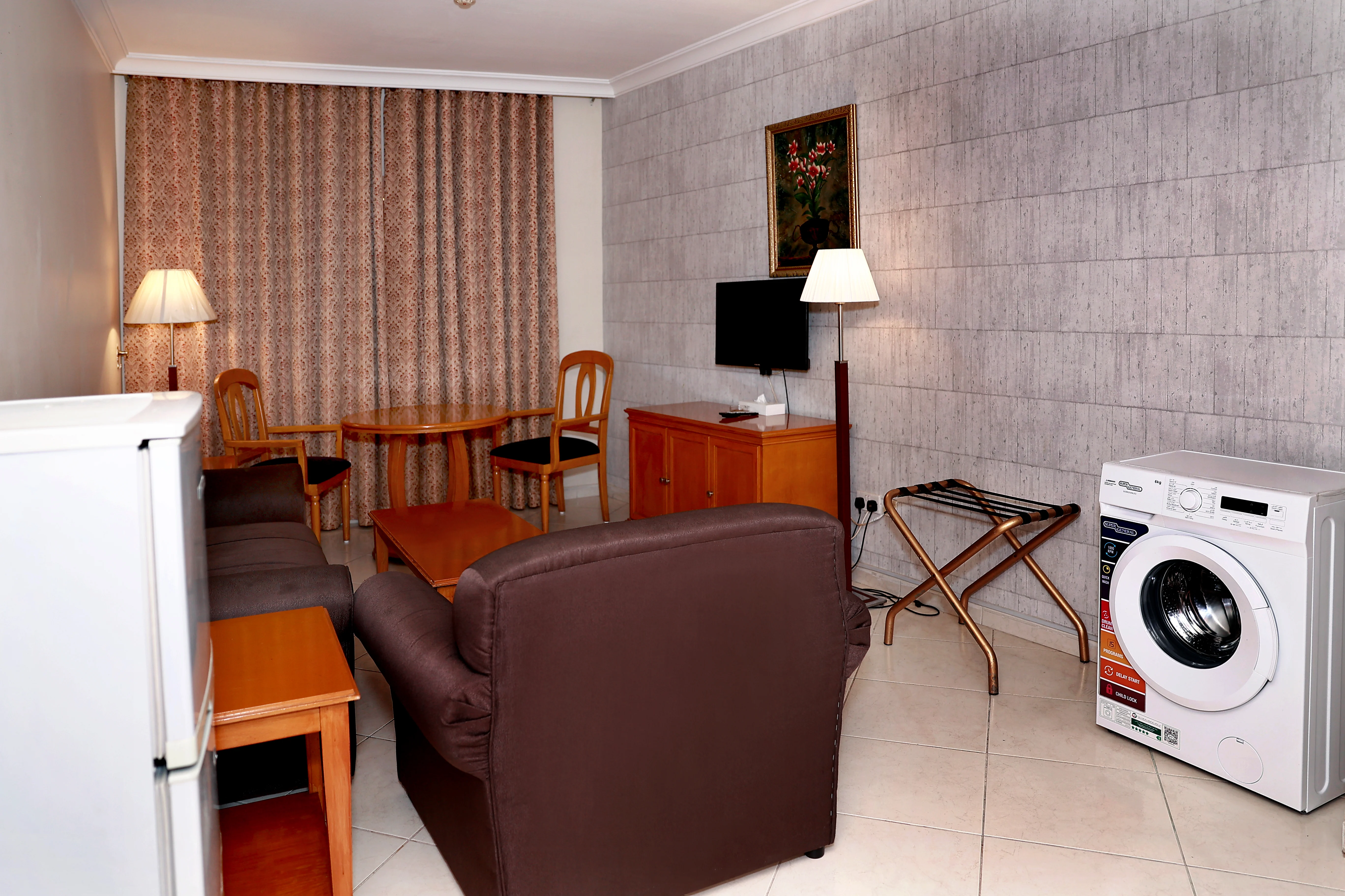 One Bedroom Apartment